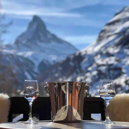 With Beautiful Views In Apartment Zermatt