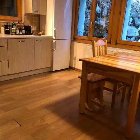 With Beautiful Views In Apartment *