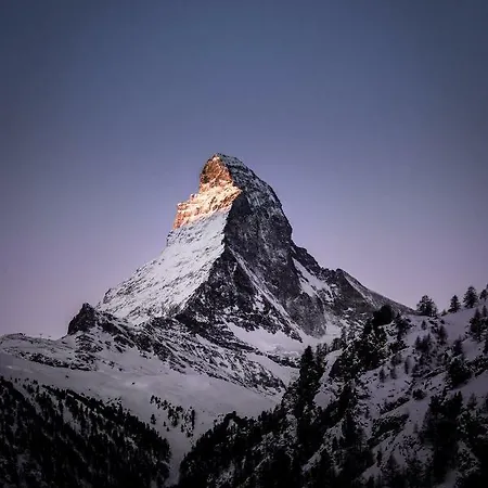 With Beautiful Views In Apartment Zermatt